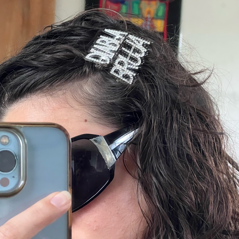 Bella Doña Silver Crystal Hair Clips